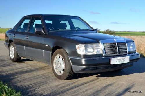 Mercedes-Benz 400E - 1992 SOLD