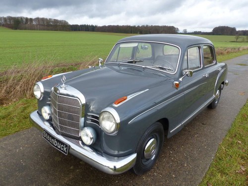 1961 Mercedes-Benz 180 b - The first pontoon class of Mercedes For Sale