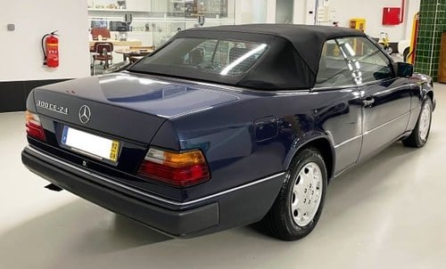 1992 Mercedes 300 - 8