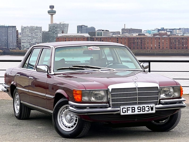 Mercedes 280S W116 Manual LHD - Rust Free - Air Con