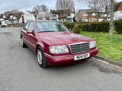 1995 Mercedes E220 Auto In vendita