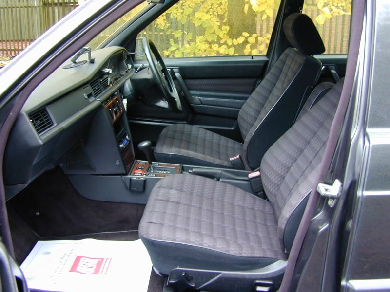 1991 Mercedes 190 - 7