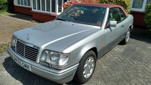 Picture of 1994 Mercedes E320 Auto.... open to offers - For Sale
