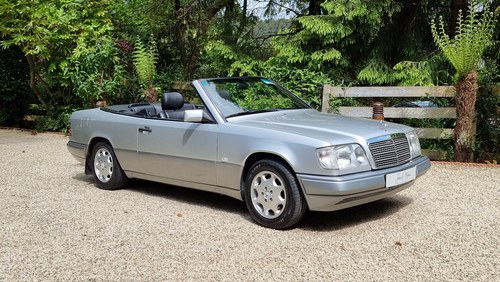 1997 Mercedes E220 Cabriolet Superb Condition & Only 52,000 Miles VERKOCHT