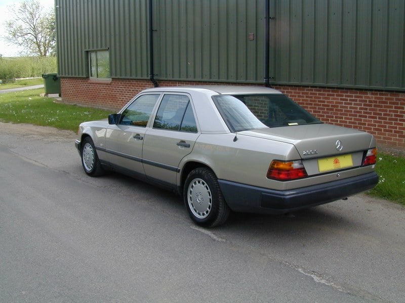 1988 Mercedes 230 - 4