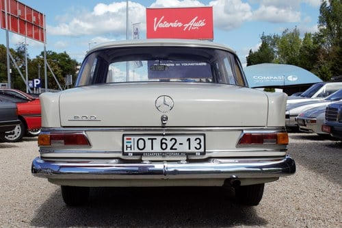 1966 Mercedes 200 - 6