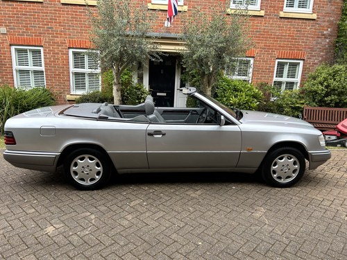 1995 Mercedes E220 Cabriolet A
