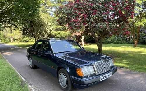 1989 Mercedes 260E Auto 1 previous Owner (picture 1 of 23)
