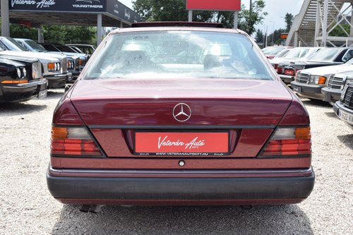 1992 Mercedes E Class - 5