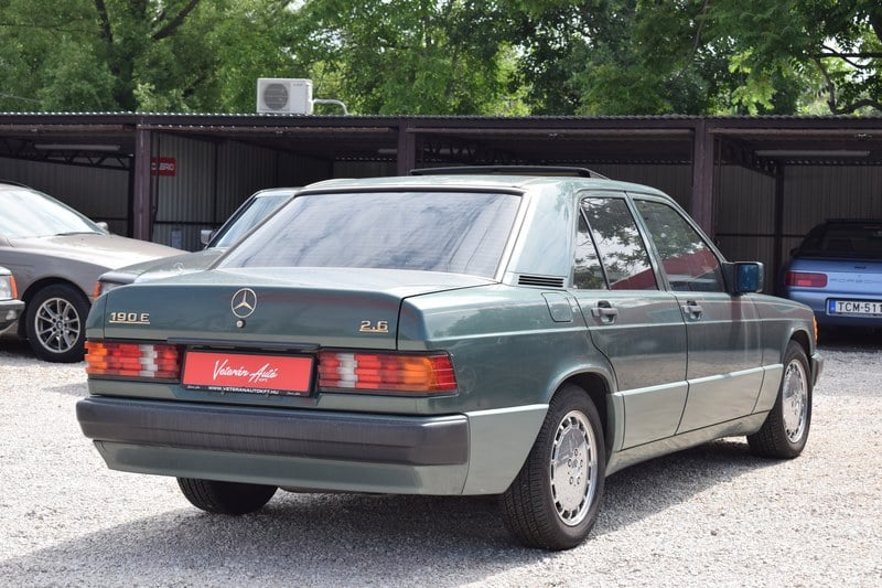 1993 Mercedes 190 E - 4