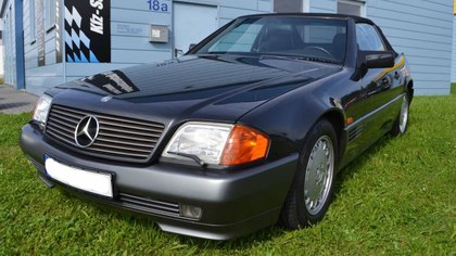 1990 Mercedes 500 SL Historic plates