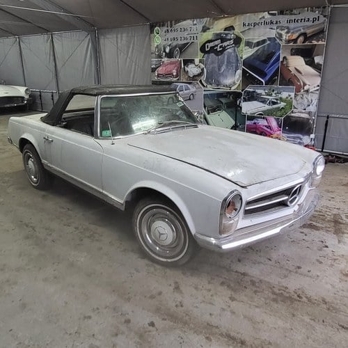 1967 Mercedes w113 230sl