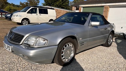1998 Mercedes SL 280. only 73k. FSH. Mint Condition