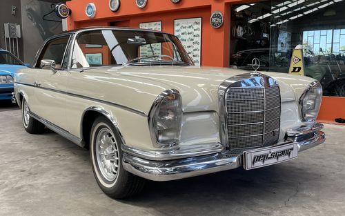 1966 Mercedes 300 SE coupe (picture 1 of 16)