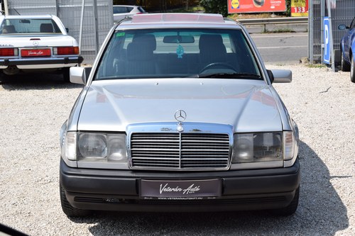1993 Mercedes 300 - 2