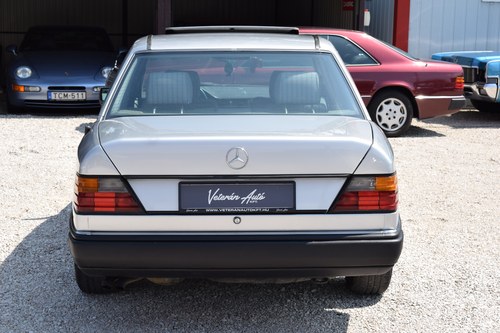 1993 Mercedes 300 - 5