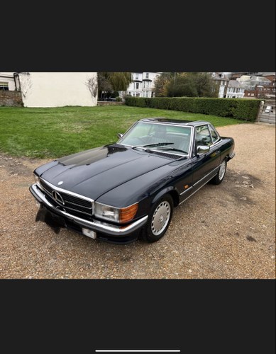 1989 Mercedes 300 SL Auto R107 midnight blue hard top cover