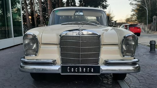 1965 Mercedes 220SEb