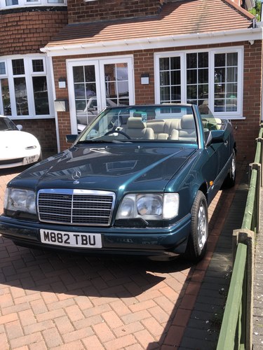 1995 Mercedes E220 Cabriolet A