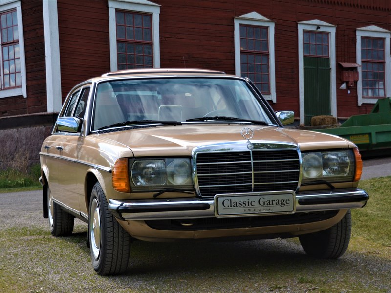 W123 in unique condition!