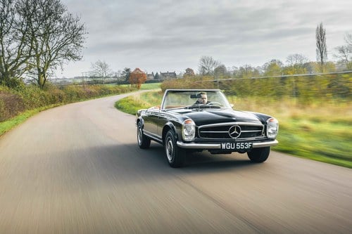 1968 MERCEDES-BENZ W113 280SL Pagoda Black (040) With Brown In vendita