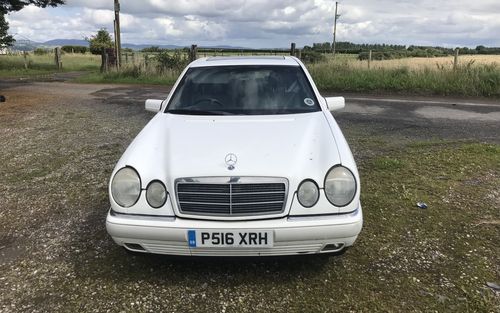 1996 Mercedes E280 Elegance (picture 1 of 16)
