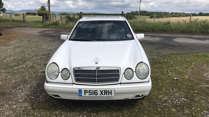 1996 Mercedes E280 Elegance