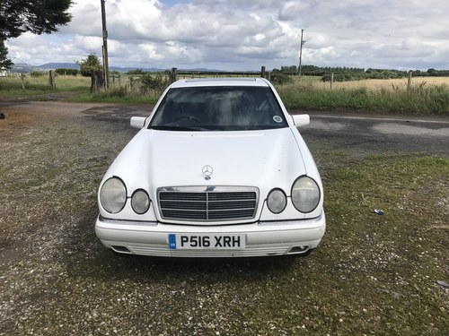 1996 Mercedes E280 Elegance