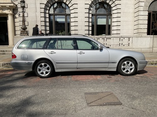 2003 Mercedes E320 Elegance Auto