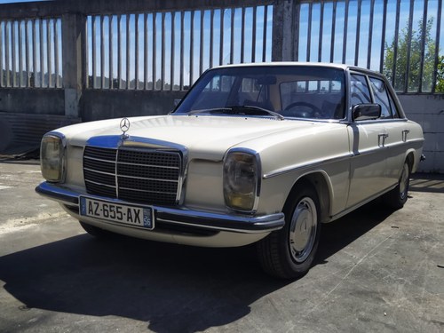 1973 Mercedes 230