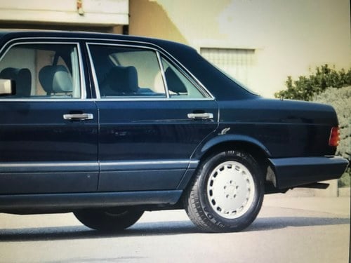1991 Mercedes 350 - 3