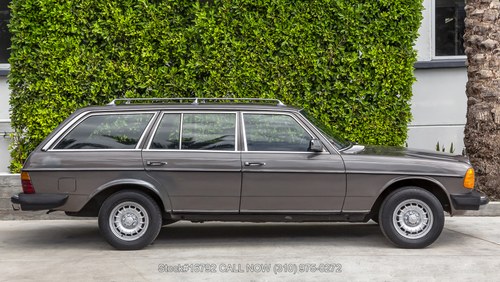 1981 Mercedes 300 - 2