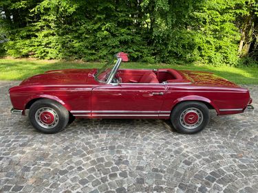 Picture of Mercedes-Benz 280SL Pagode