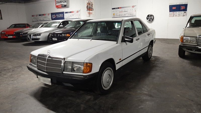 1985 Mercedes 190 - 1