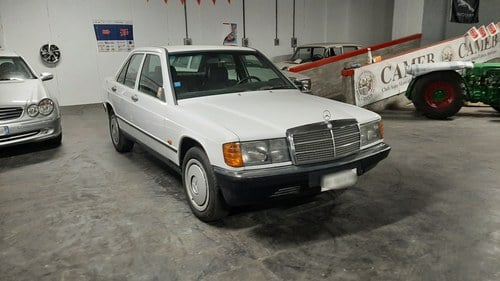 1985 Mercedes 190 - 2