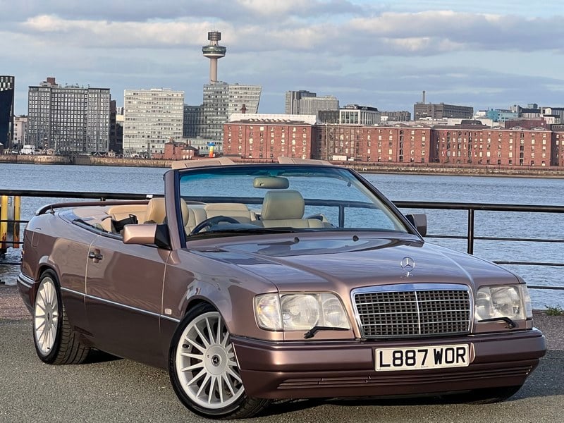 Mercedes E320 Cabriolet Automatic - Stunning Car