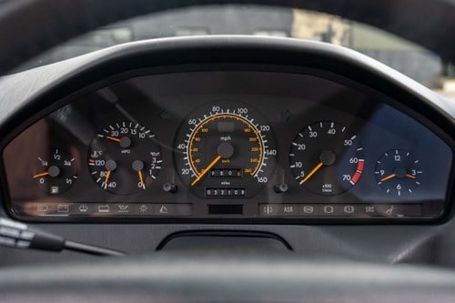 1993 Mercedes SL Class - 8