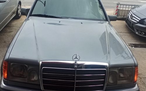 1989 Mercedes E Class (picture 1 of 18)
