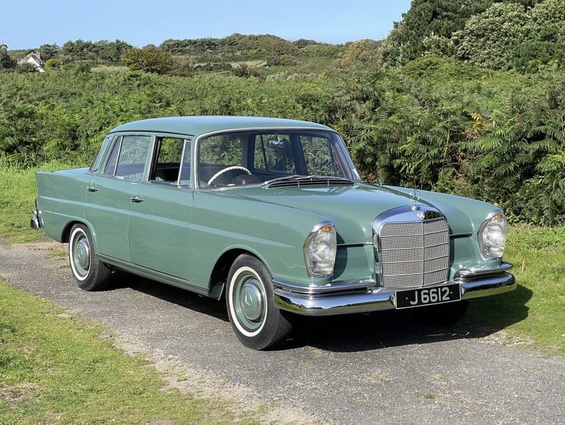 1965 Mercedes 220