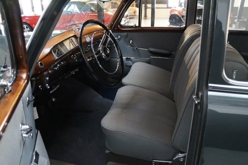 1959 Mercedes 220 - 6