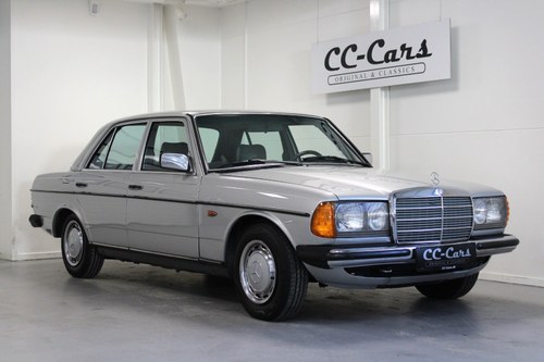 1984 Mercedes 200 2,0 aut. VERKOCHT