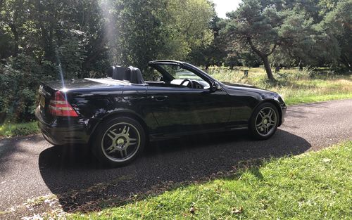 2001 Mercedes SLK AMG 32 Supercharged 349 bhp (picture 1 of 16)