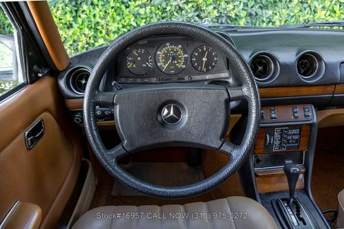 1979 Mercedes 300TD - 6