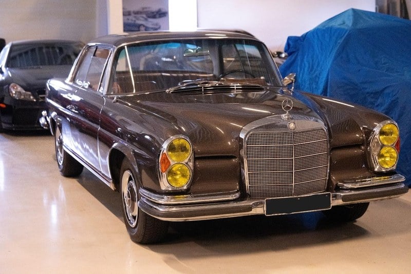 1966 Mercedes 250 - 4