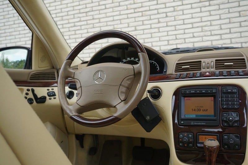 2000 Mercedes S Class - 7