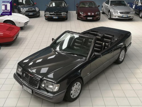 1992 Mercedes 300 CE 24 - 2
