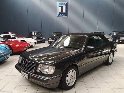 1992 Mercedes 300 CE 24