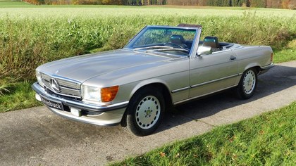 Mercedes-Benz 500 SL - excellent, from the last series