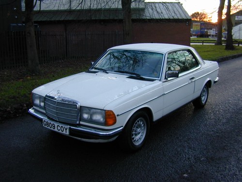 1984 Mercedes 230 - 6