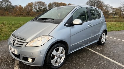 STUNNING MERCEDES A CLASS A170 AUTOMATIC JUST 10,000 MILES!